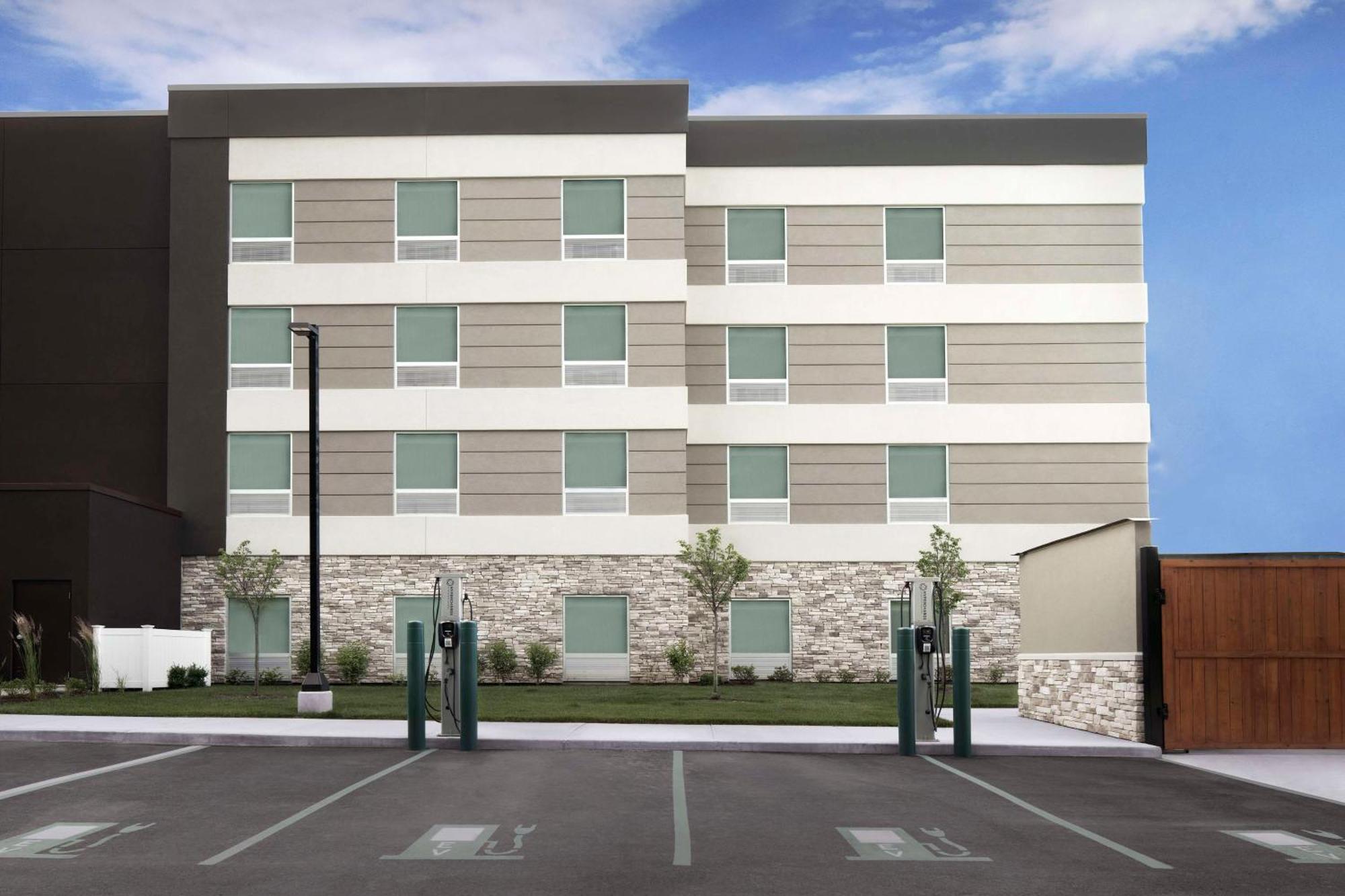 Home2 Suites By Hilton Poughkeepsie Exterior photo